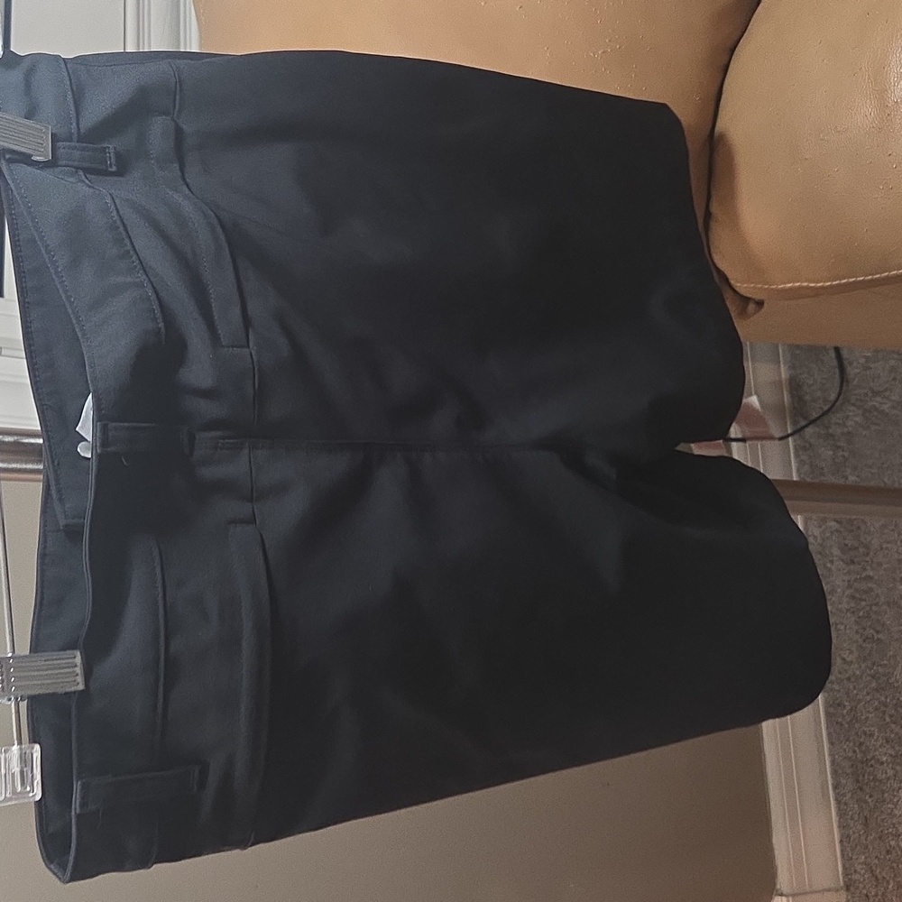 All In Motion Black Performance Shorts – Women’s Size 32 - Picture 3 of 3